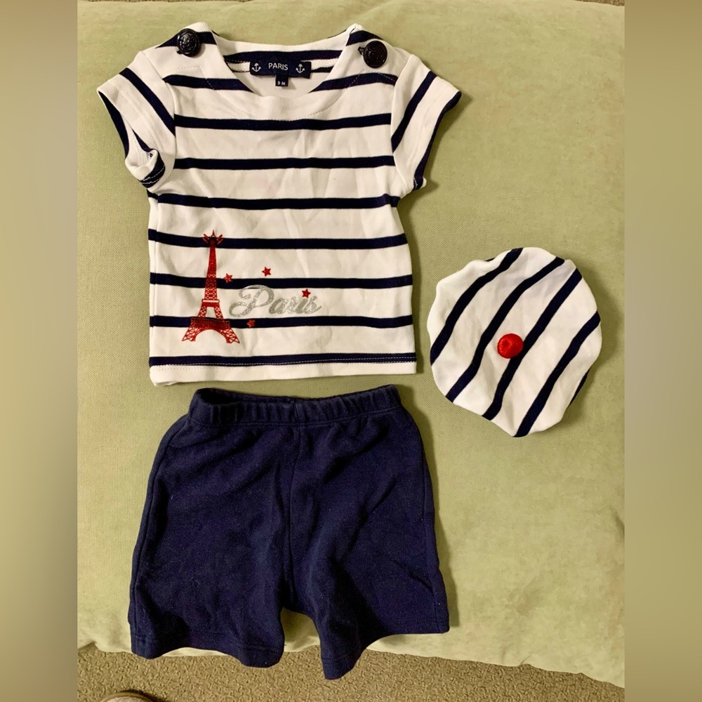 French Chic Paris Outfit with Beret